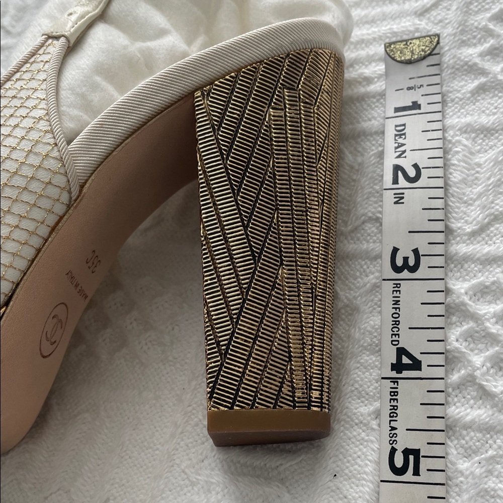 CHANEL Camellia Heels Sandals Slingback size 35 / 5 B gold white flower - Picture 10 of 17